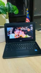 Super slim Dell  laptop (Chromebook) play store use for office schooland business hd web cam