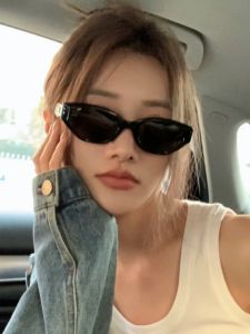 แว่นกันแดดทรงหางแมวแบบปรับแสงสำหรับผู้หญิง แว่นกันแดดทรงสี่เหลี่ยม สไตล์เกาหลี แว่นกันแดดแบบลำลอง แว่นกันแดดแบบลำลอง