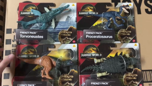 Jurassic World Rebirth Frenzy Pack Assortment จูราสสิคเวิลด์ ไดโนเสาร์ รุ่นเฟรนซี่แพ็ก คละแบบ JGB72 956A