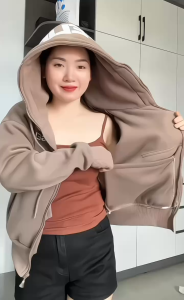 Áo khoác nỉ form vừa 4 túi thêu chữ GELIN thiết kế tay bo chun xỏ ngón thời trang nón to 2 lớp dày dặn chống nắng tốt PTY68STORE
