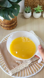 Gelas Takar Measuring Cup Transparan Dengan Saringan Anti Tumpah Kapasitas 1000ml