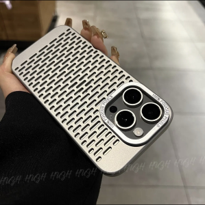เคสโทรศัพท์ phone case เคสระบายความร้อน เคสสำหรับไอโฟน iphone 16 15 14 13 12 Pro Max 14 15 16 Plus เคสระบายความร้อนแบบแข็งระบายอากาศได้