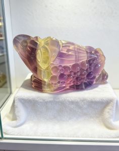 purple flourite 3 legged frog crystal decorations