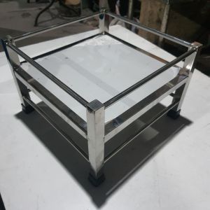 Kệ inox 1 tầng đa năng dùng làm kệ để đồ kệ gia vị để nồi cơm bình nước suối làm trang thờ để dưới đất... Kích thước mỗi cạnh là 30cm /35cm/40cm vuông cao phủ bì 20cm . Inox 201 hàng dày chắc chắn .