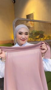 Hanahan Hijab - Pashmina Instan Tali Malay Ceruty Babydoll Premium