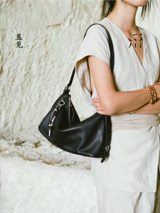 Super Mercy Womens Crossbody Bag City Simple Style Commute Shoulder Bag Cowhide Dumpling Shape Soft Tannery Leather