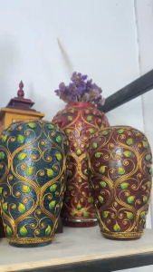 แจกัน แจกันไม้แกะสลัก มีสองแบบให้เลือกแจกันประดับบ้าน โรงแรม รีสอร์ท