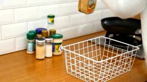 Metal Wire Baskets Storage Cloth Sundries Organizer Tray Kitchen Pantry Bin Home Decor Accessories LA