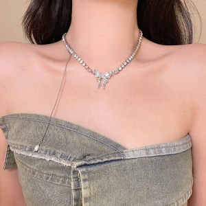 สร้อยคอไข่มุก ดีไซน์ผีเสื้อประดับเพชร สร้อยคอแบบคล้องคอสำหรับผู้หญิง ดีไซน์เรียบง่าย สไตล์วินเทจ ประดับเครื่องประดับแฟชั่น