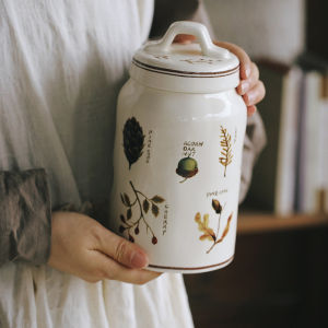 Creative Ceramic Jar with Lid Kitchen Display Piece Sealed Storage Container for Cooking Oil Tea Snacks And Candies