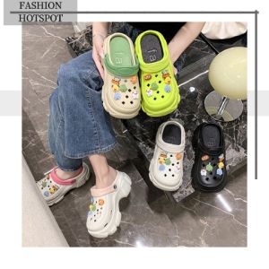 QZshop ส่งไว รองเท้าหัวโตแบบสวม สีสวยน่าตำ งานดีสุดเก๋ สวมใส่สบายเท้า มีให้เลือกสามสีสุดปัง พื้นนิ่มมาก ดูแลรักษาง่าย ฟรีตัวติดสุดเก๋ งานดีน่าโดนแบบนี้ ห้ามพลาดเด้อ