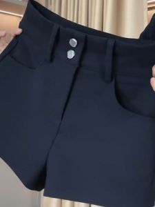 กางเกงขาสั้นผ้าขนแกะบุขนแกะสีดำสำหรับผู้หญิง กางเกงขายาวทรงหลวมสบาย ๆ ทรงเข้ารูปเอวสูง ฤดูใบไม้ร่วง/ฤดูหนาว