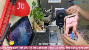 Giá Đỡ Điện Thoại Trên Ô Tô Earldom WC15 / WC17 Kiêm Sạc Không Dây 2in1 Hỗ Trợ Sạc Nhanh 15W