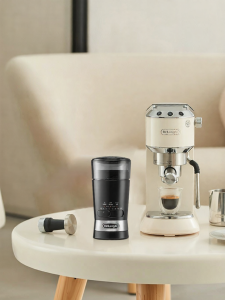 DeLonghi | Semi-automatic Espresso Machine & Coffee Grinder Set