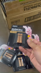 Vỉ 2 pin tiểu AAA 1.5v công suất cao Duracell Alkaline Everyday chính hãng