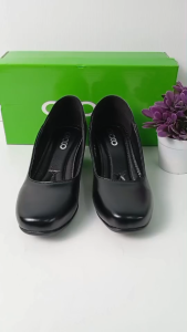 OXXO รองเท้าคัทชู ทรงหัวมน ใส่ทำงาน ใส่เรียน ส้นสูง 2 นิ้ว วัสดุหนังพียู ส้นพียู ใส่สบาย พื้นนิ่ม น้ำหนักเบา X66102