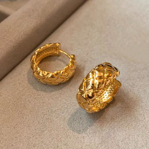 Golden Geometric Pattern Hoops Retro Luxury Fashion Metal Circle Earrings Autumn Winter High-End Versatile Ear Jewelry