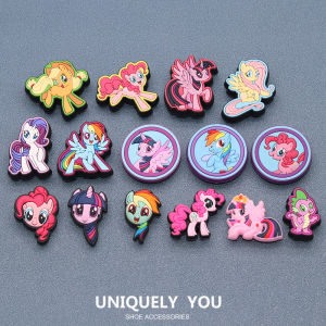 เสน่ห์รองเท้า Crocs ใหม่ การ์ตูน อุปกรณ์เสริมม้าสําหรับรองเท้าอุดตัน น่ารัก ตกแต่งหัวเข็มขัดม้า น่ารัก ดีไซน์ อุปกรณ์เสริมรองเท้า