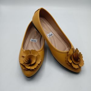 Gratica Sepatu Wanita Flat Shoes Aksesoris Bunga B05 B