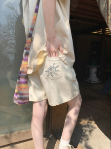 NIHAOKANONG | Quần short nữ thêu hình vỏ sò dáng rộng tôn dáng gọn gàng