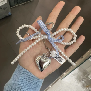 Korean Style Sweet Pearl Butterfly Knot Heart Shaped Car Keychain AirPods Pendant Universal Womens Phone Case Accessory