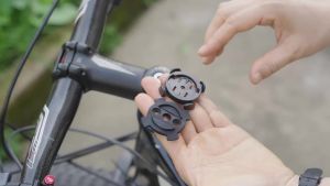8 Kinds Multi-Language Wireless Bike Speedometer GPS Cycling Computer Outdoor Bicycle Odometer Stopwatch with Auto Backlight