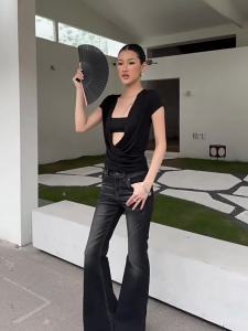 audwyn | Slim Fit Slight Flare Elastic Mid Rise Lifting Jeans