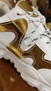 Sepatu Sneakers Fashion Wanita Korea List Emas Sol Tebal