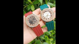 World Times นาฬิกาแฟชั่น แบรนด์แท้ Geneva สไตล์ก้านแก้ว นาฬิกาผู้หญิง ดีไซน์ ล้อมเพชร หน้าปัดโรมัน ( แถมฟรี กล่องใส่นาฬิกา )