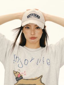 หมวกเบสบอลปักลายตัวอักษรสไตล์ย้อนยุคแบบอเมริกัน หมวกทรงปากเป็ด หมวกฤดูใบไม้ร่วงและฤดูหนาว หมวกทรงกว้างสำหรับผู้หญิง หมวกแฟชั่น