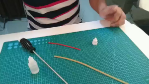 ไขควงสอดยาง 2 ชั้น รหัส HT-600 วัสดุ ด้ามพลาสติก+สแตนเลส มี 2 ชิ้นในตัว มี 4 ขนาด