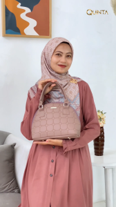 Quinta Rania Medium Handbag bag wanita dengan bahan sintetik leather dengan 5 variasi warna