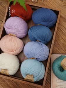 LOVEYARN | Easy Care Pure Wool Yarn