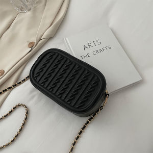 Fashionable Chain Link Small Bag Womens Summer 2022 New Style High Quality Shoulder Crossbody Bag Soft PU Material Zipper Closure