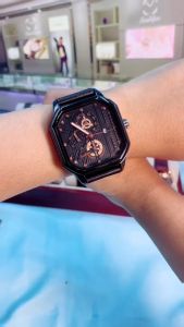 SUNLIFEX Jam Tangan Pria Tanggal Bercahaya Mode Tali Kulit Kasual Jam Tangan Cowok 9095