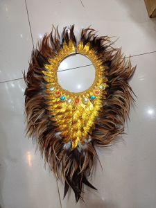 aksesoris  bulu bulu adat dayak papua