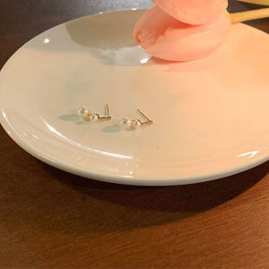 Elegant Pearl Small Earrings Womens Fashion 2025 New Style Premium Quality Compact Fine Design Autumn Winter Ear Jewelry