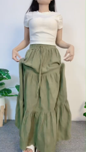 ชุดเซ็ทแฟชั่นสำหรับสาวตัวเล็ก เสื้อยืดแขนสั้นสีพื้น กระโปรงพลีทสีเขียว