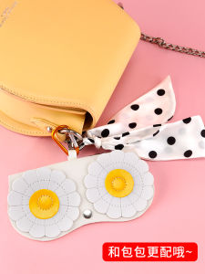 Cute Portable Eyeglass Case Ins Girl Heart Street Snap Sun Glasses Bag Protective Cover Eyewear Bag Pendant Zipper Case