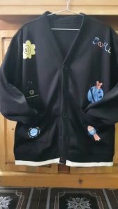 Áo Khoác Cardigan Logo In  - Áo Bomber Cài Nút  Bo Dệt  Túi Vuông Sọc  Vải Nỉ Ngoại Nam Nữ Mặc Thu Đông