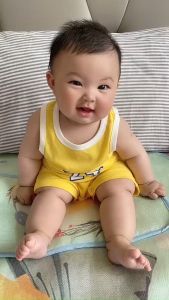 Combo ăn dặm cho bé chóng lớn Mămmy bao gồm set 9 hạt mix 2 hộp phô mai và set 3 dầu 30ml dành cho bé 6 tháng tuổi