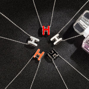 Dây Chuyền Chữ H Sang Trọng Nhẹ Dành Cho Nữ Bằng Thép Titan Hình Trái Tim Nhỏ Màu Vàng Hoa Hồng Đơn Giản Dây Chuyền Xương Đòn