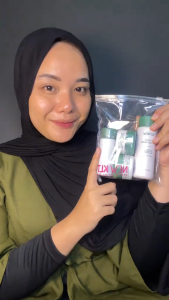 KLT NEW HIJAU SERIES Brightening – Paket Skincare Pencerah Wajah untuk Kulit Sensitif & Berjerawat / Acne Prone Lembap dan Cerah Alami – Vit C Kojic Papaya Extract – Face Wash Toner Day & Night Cream