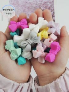Moonpie 8 Colors Cute Butterfly Knot Silicone Beads Teething Chew Beads Kindergarten Baby DIY String Beads Accessories