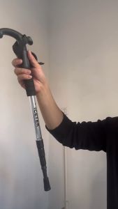 ไม้เท้าเดินป่า ปรับความสูง โช้คอัพ อลูมิเนียม ด้ามจับแนวตั้ง ไม้เท้าช่วยพยุง ไม้เท้าสำหรับผู้สูงอายุ ไม้เท้าพับเก็บได้