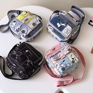 TAS SELEMPANG PREMIUM SNOOPY x PEANUTS SQUARE BAG CANVAS FULL PRINT MOTIF IMPORT SIZE 17 CM