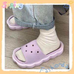 LKfashion งานดีมากกก🎖️รองเท้าแตะ รองเท้าลำลองผู้หญิง พื้นนุ่ม ใส่ลายน้ำหนักเบาสุด 💈พร้อมส่ง4 สี สวยปัง ใส่เล่น ใส่เที่ยว ไม่ซ้ำไคร มาใหม่ล่าสุดด