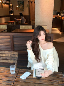Elegant V-neck Knitted Long Sleeve Dress Womens Spring Waist-cinching Short Skirt Natural Waist Autumn Winter Commute Style