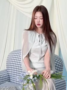 YIKEXIAOYEMEI | Bộ Đồ Nữ 2 Món Phong Cách Tinh Tế và Nhẹ Nhàng
