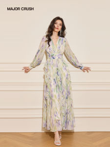 Elegant Butterfly Design Slimming Dress